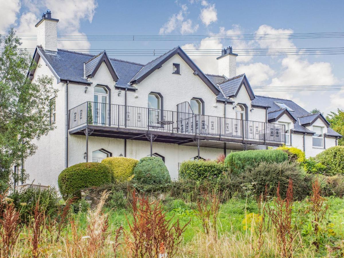 Villa Menai View Llanfairpwllgwyngyll Exterior foto