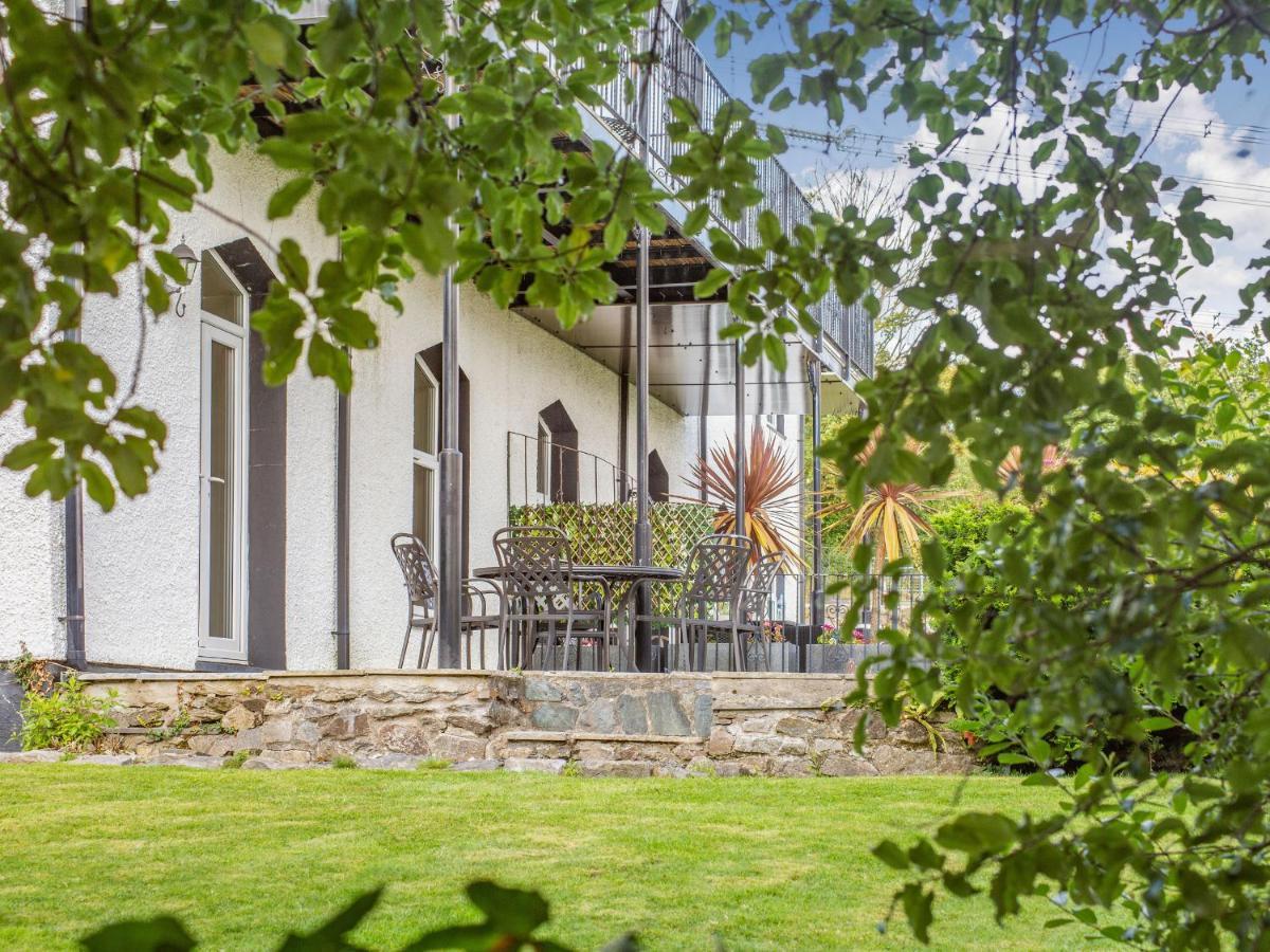 Villa Menai View Llanfairpwllgwyngyll Exterior foto
